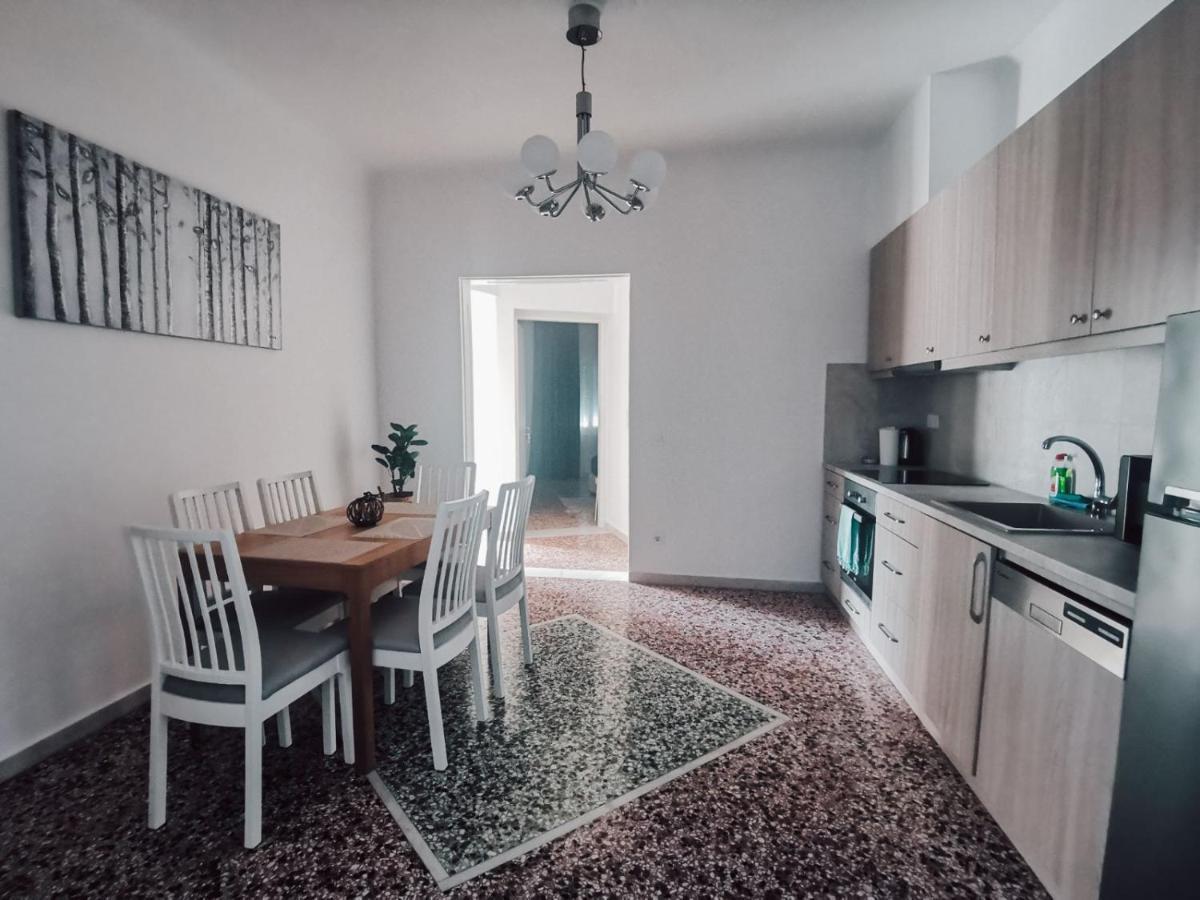 Rodies Apartment Chalkida Bagian luar foto