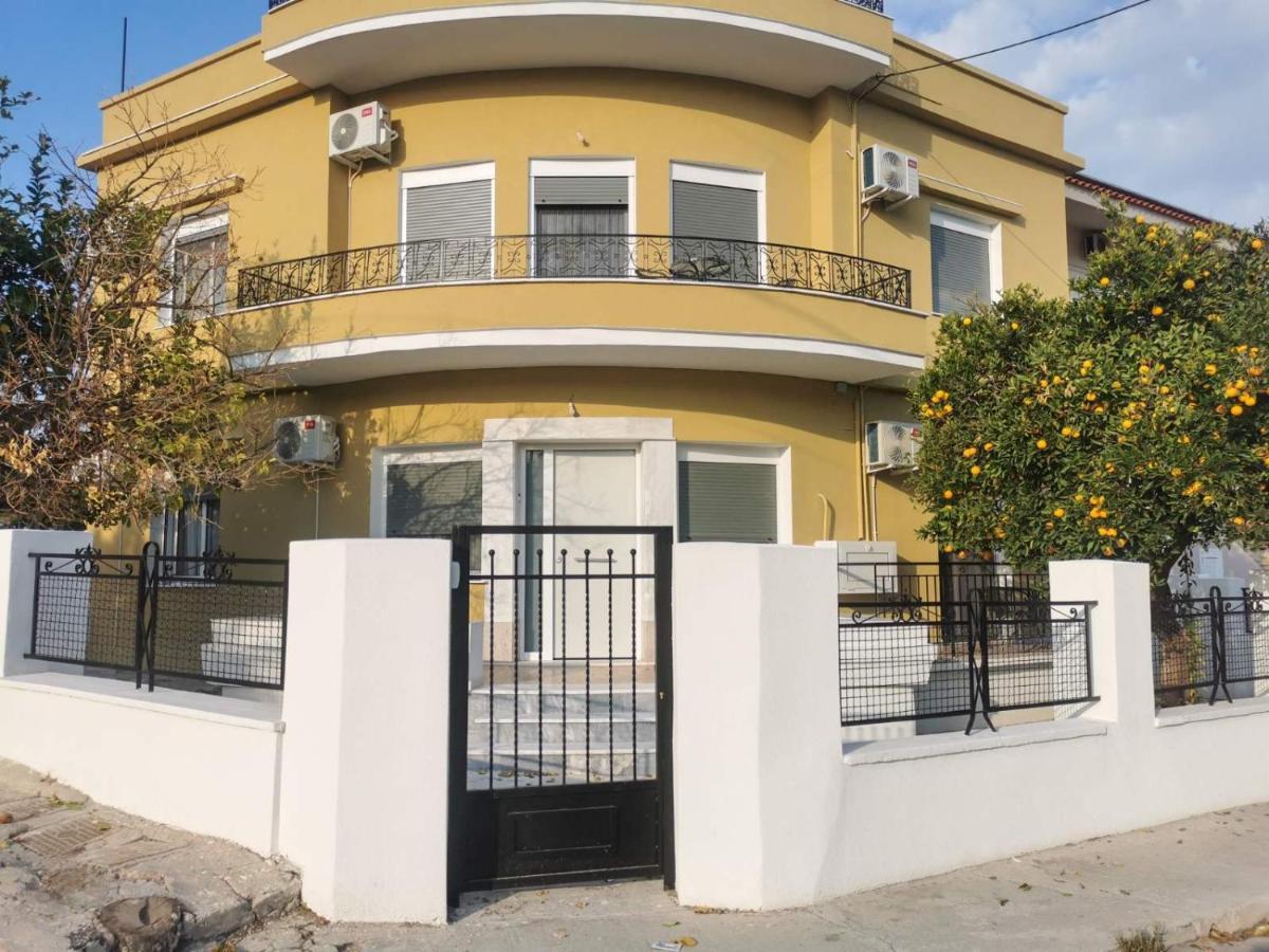 Rodies Apartment Chalkida Bagian luar foto